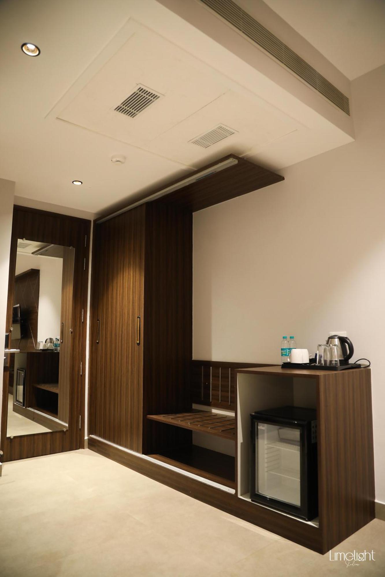 Belvedere Suites 大诺伊达 外观 照片