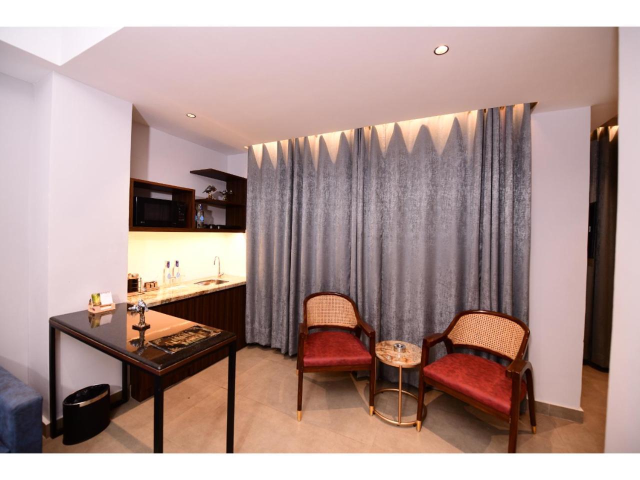 Belvedere Suites 大诺伊达 外观 照片
