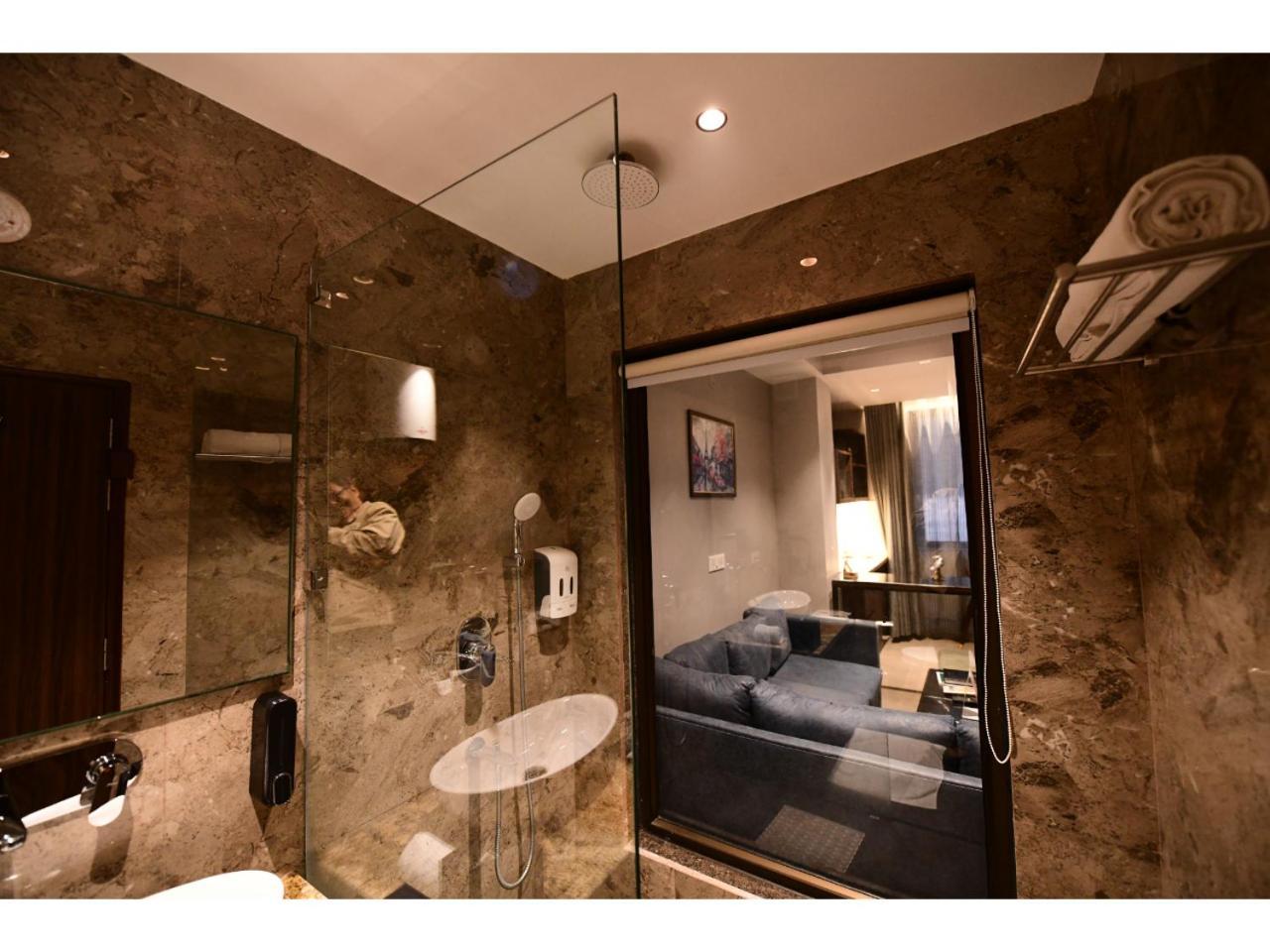 Belvedere Suites 大诺伊达 外观 照片